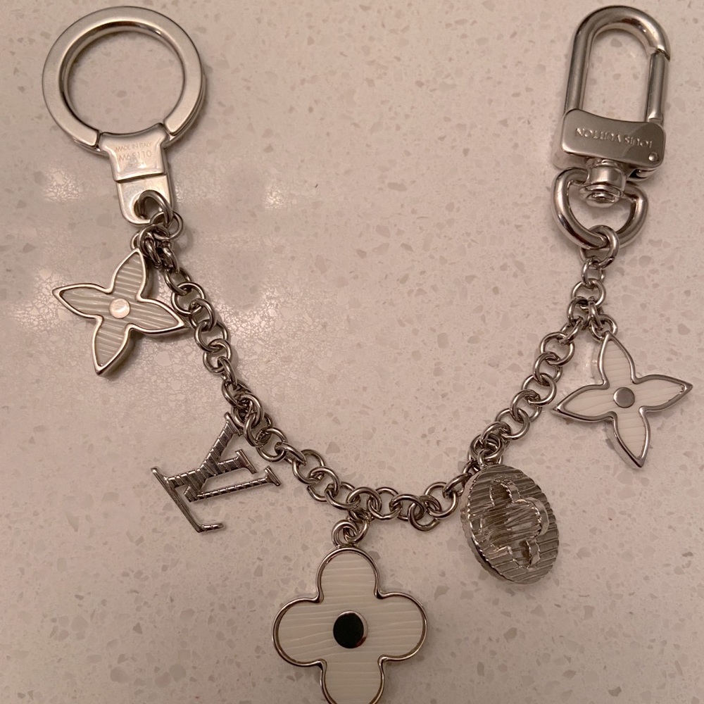 LV Fleur d’ Epi bag charm and key holder